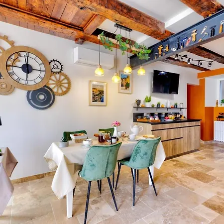 La Demeure Du Choeur - Chambre Campagnarde 3* Rouffignac Saint-Cernin