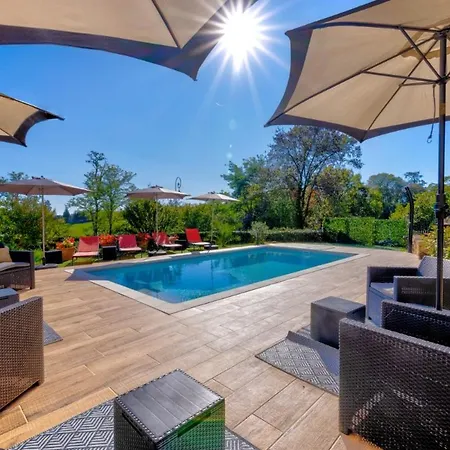 La Demeure Du Choeur - Chambre Campagnarde Bed & Breakfast 3*