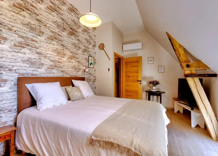 La Demeure Du Choeur - Campagnarde 3*